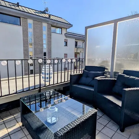 Free Parking & Big Terrace Near